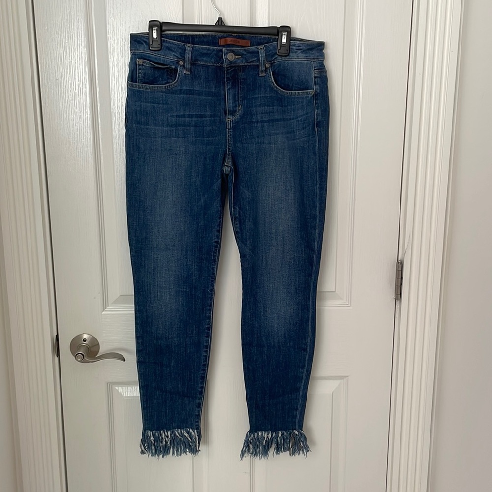 Brand New Joe’s Jeans: The Icon- Mid rise skinny ankle